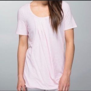 Lululemon Heathered Pink Twist Short Sleeve Shirt Size 8